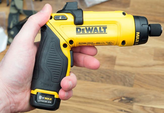 tua vit dien khong day